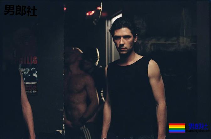 情色片被玩成这样？NB！我也想和男主做~ - 51虹马