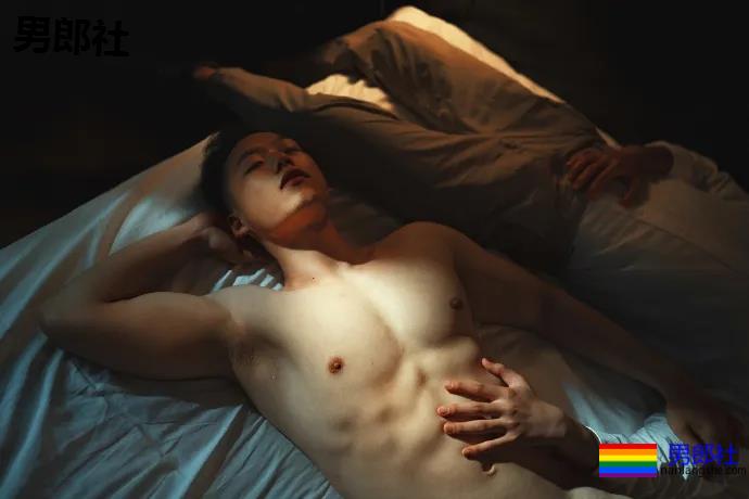 gay对男人都不挑、x生活混乱？ - 51虹马