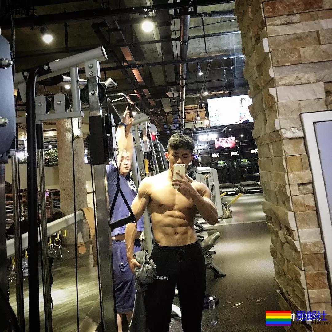 直男体育生、寸头小奶狗刷屏!爆款腱子肉男朋友,你抵抗得了吗? - 51虹马 直男体育生、寸头小奶狗刷屏!爆款腱子肉男朋友,你抵抗得了吗? - 51虹马