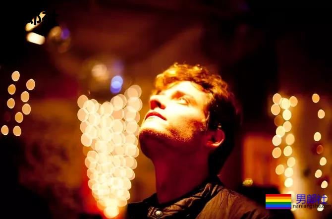 贴身"肉搏"，至暗时刻！特工"乱入"，惊喜之作！ - 51虹马