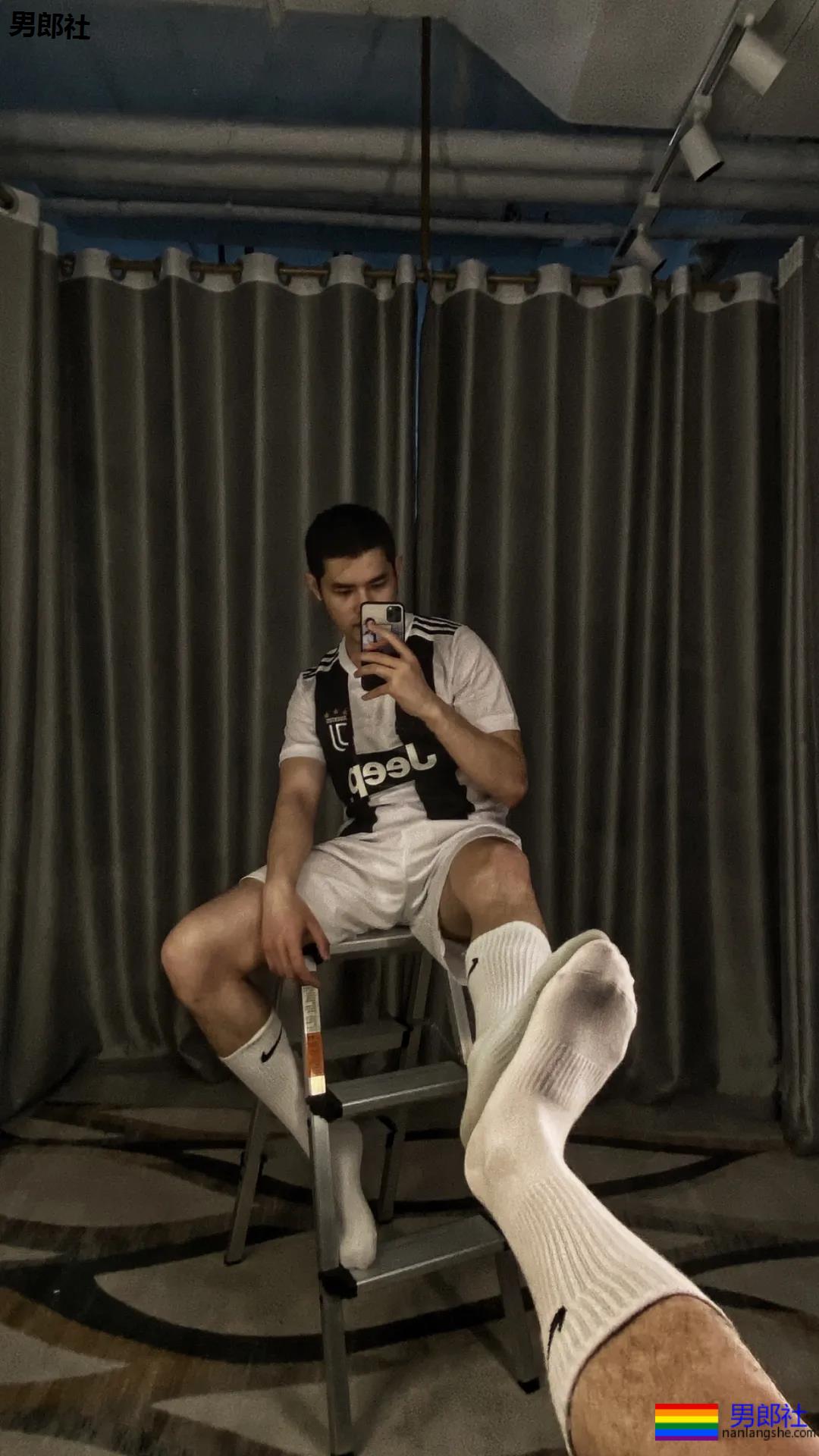 185cm+大长腿毛很凶的帅气体育大弟弟！ - 51虹马