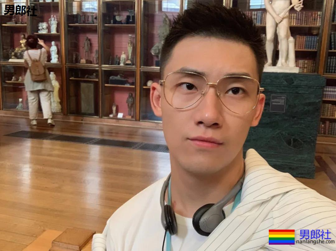 上海教练の私房照！哇哦~好羞涩。。。 - 51虹马