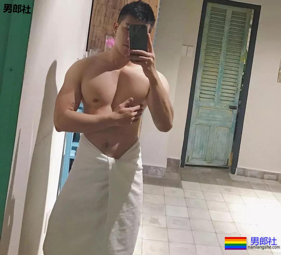 上海教练の私房照！哇哦~好羞涩。。。 - 51虹马