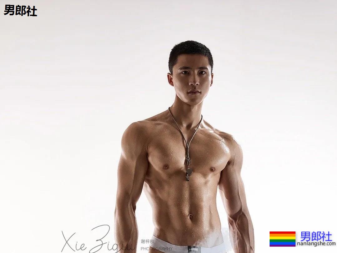 寸头筋肉小奶狗英语老师火遍全网！巨胸翘屁寸头小奶狗，想A！ - 51虹马