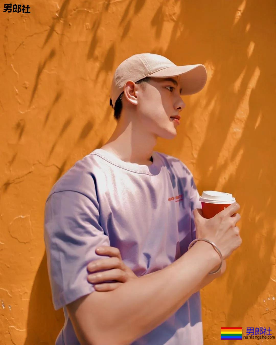 短裤瑜伽教练比毛若懿还软!96年腱子肉小狼狗,好水一翘屁嫩男! - 51虹马 短裤瑜伽教练比毛若懿还软!96年腱子肉小狼狗,好水一翘屁嫩男! - 51虹马