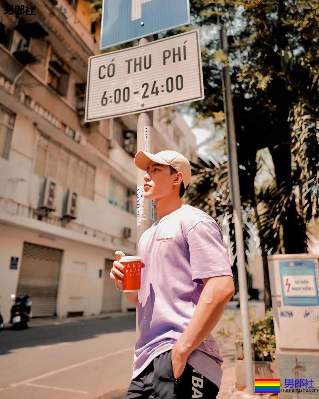 短裤瑜伽教练比毛若懿还软!96年腱子肉小狼狗,好水一翘屁嫩男! - 51虹马 短裤瑜伽教练比毛若懿还软!96年腱子肉小狼狗,好水一翘屁嫩男! - 51虹马