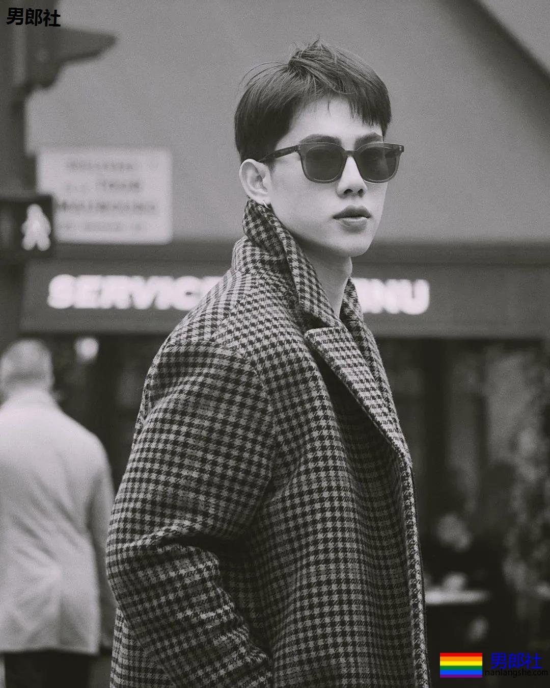 短裤瑜伽教练比毛若懿还软!96年腱子肉小狼狗,好水一翘屁嫩男! - 51虹马 短裤瑜伽教练比毛若懿还软!96年腱子肉小狼狗,好水一翘屁嫩男! - 51虹马