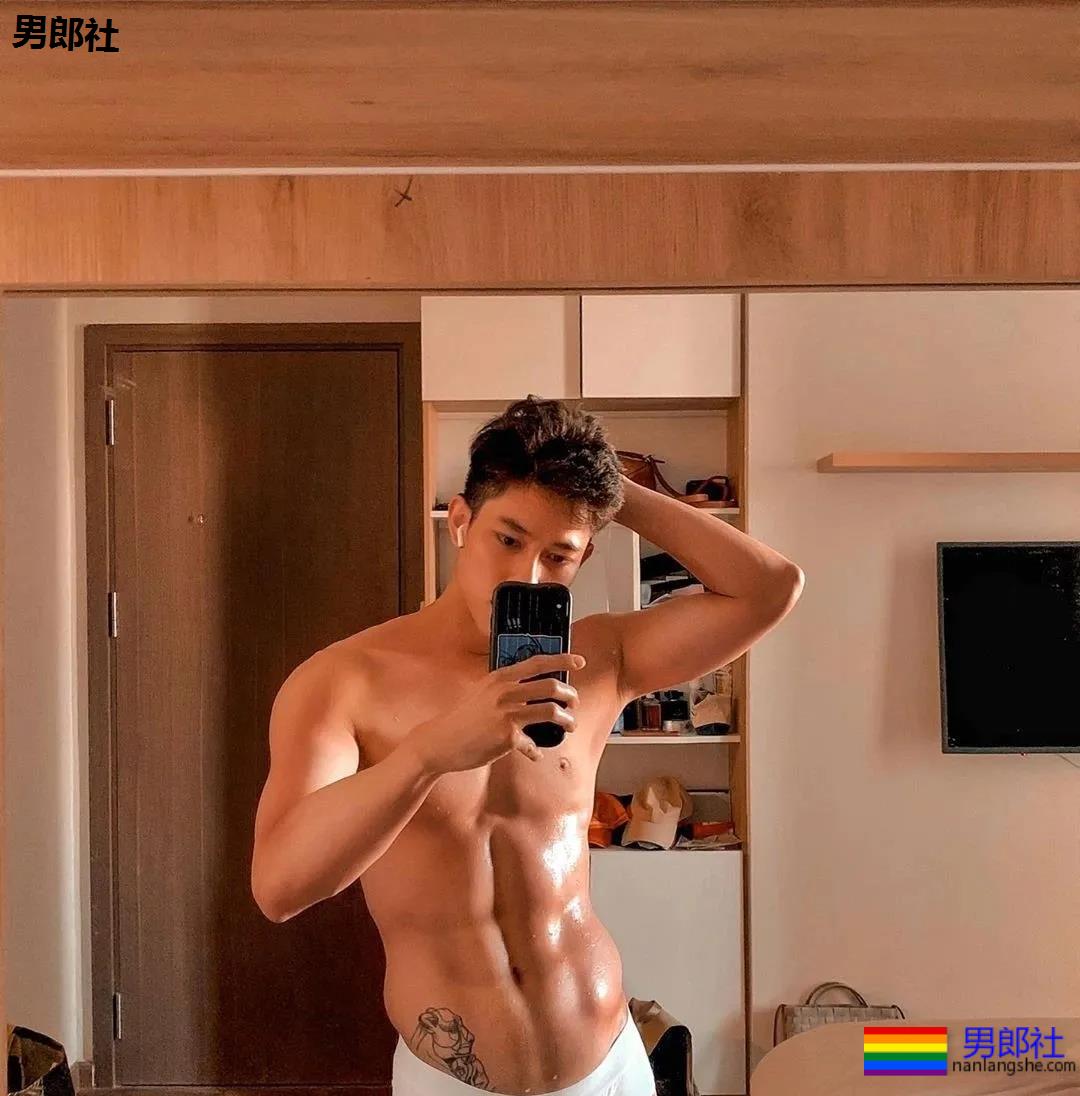 短裤瑜伽教练比毛若懿还软!96年腱子肉小狼狗,好水一翘屁嫩男! - 51虹马 短裤瑜伽教练比毛若懿还软!96年腱子肉小狼狗,好水一翘屁嫩男! - 51虹马