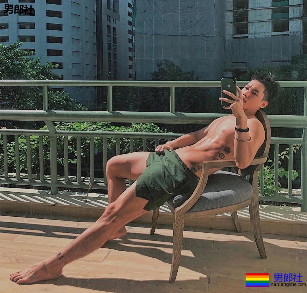 短裤瑜伽教练比毛若懿还软!96年腱子肉小狼狗,好水一翘屁嫩男! - 51虹马 短裤瑜伽教练比毛若懿还软!96年腱子肉小狼狗,好水一翘屁嫩男! - 51虹马