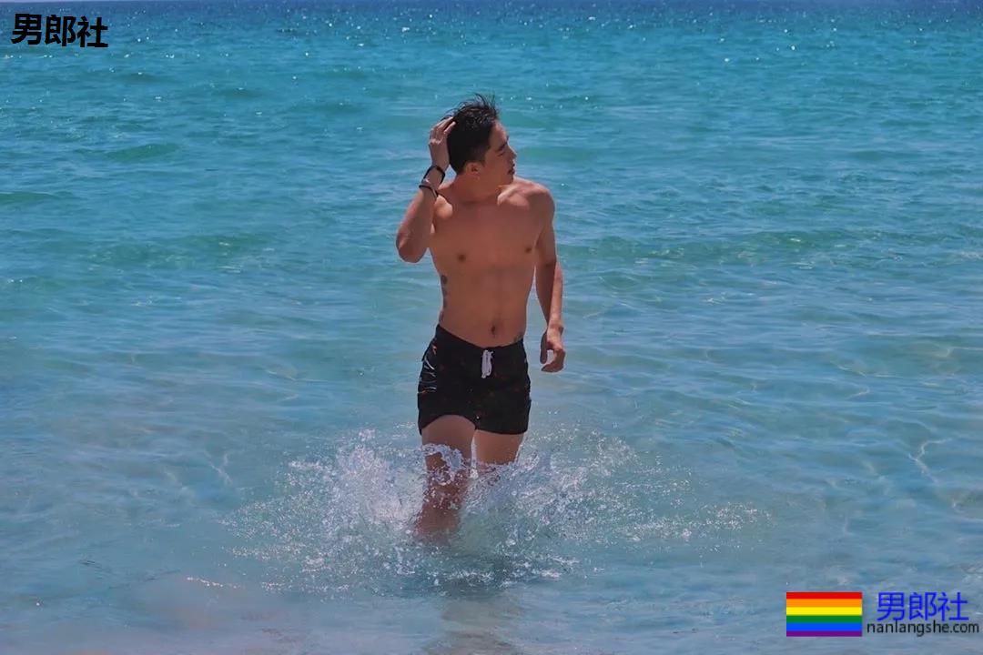 短裤瑜伽教练比毛若懿还软!96年腱子肉小狼狗,好水一翘屁嫩男! - 51虹马 短裤瑜伽教练比毛若懿还软!96年腱子肉小狼狗,好水一翘屁嫩男! - 51虹马