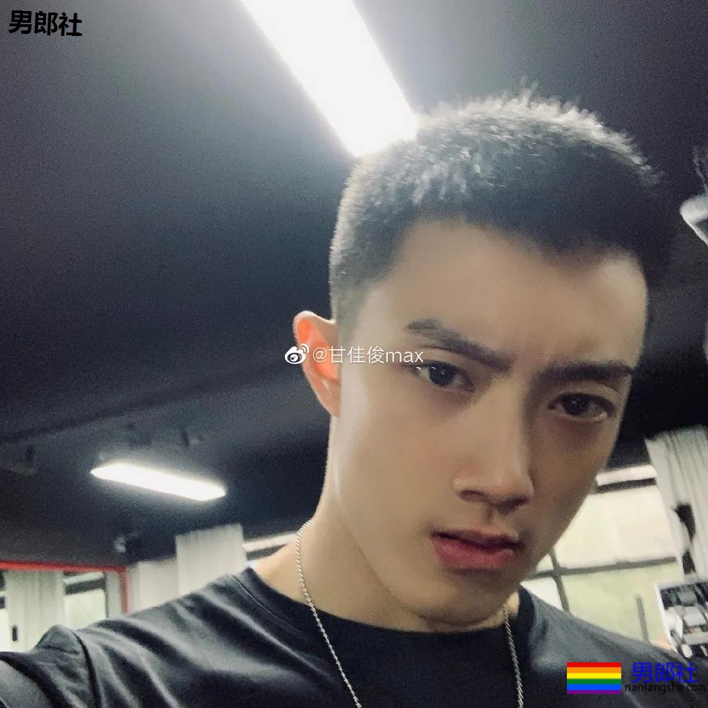 185大长腿退役兵哥，腹肌公狗腰太帅了！ - 51虹马