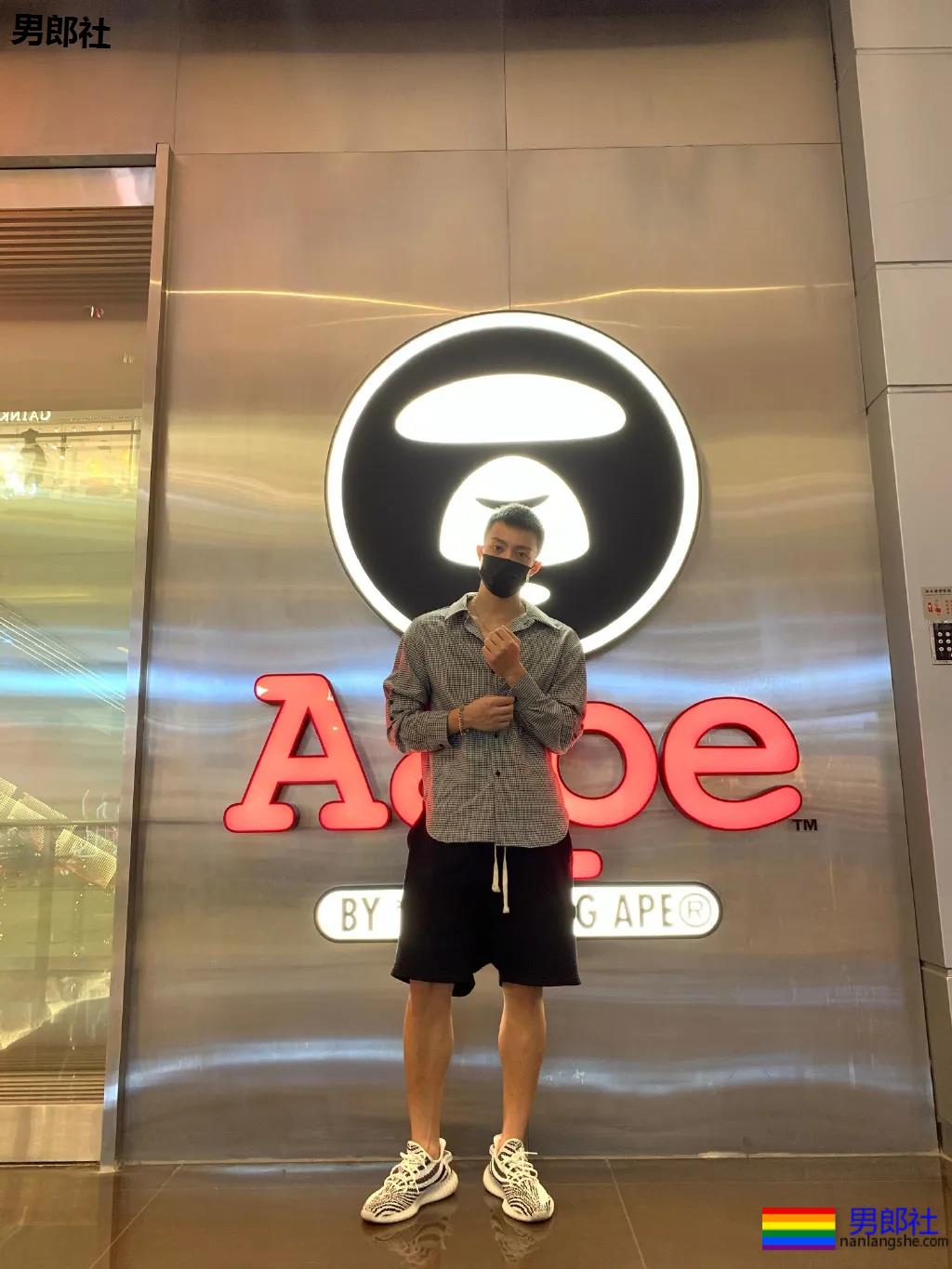 185大长腿退役兵哥，腹肌公狗腰太帅了！ - 51虹马