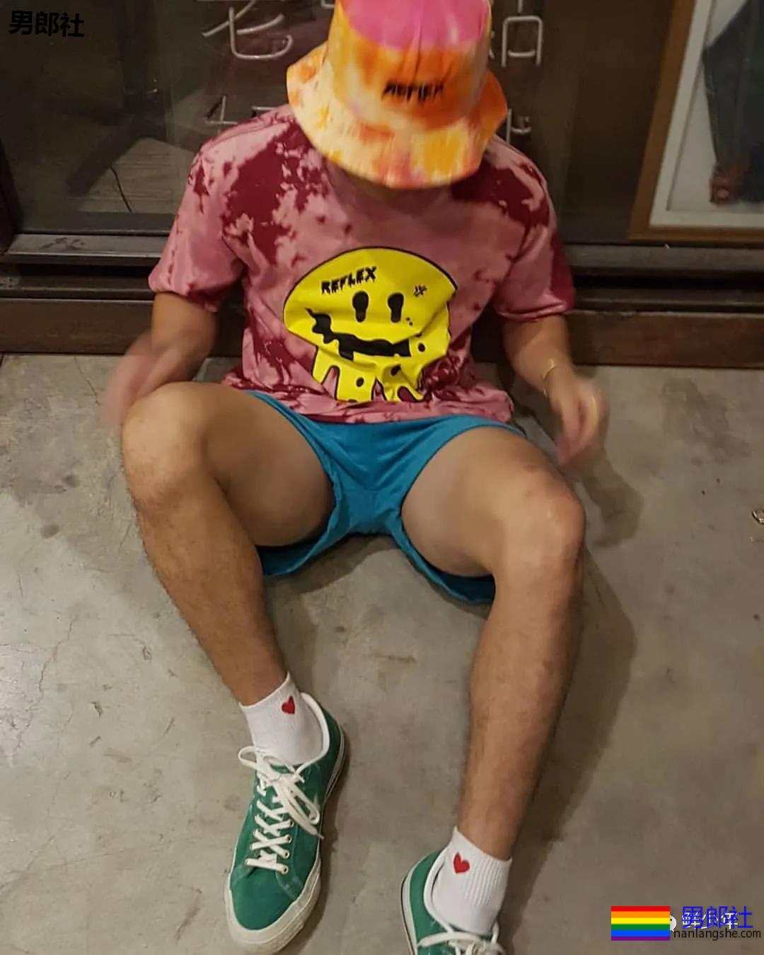 接连被电视台曝视频外泄，被嫌弃鼻子吋呎小还直播秀？ - 51虹马