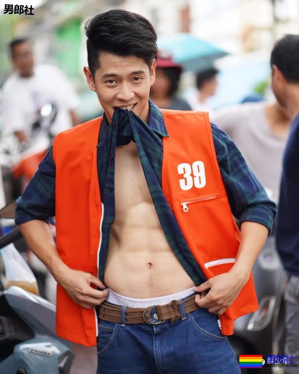 接连被电视台曝视频外泄，被嫌弃鼻子吋呎小还直播秀？ - 51虹马