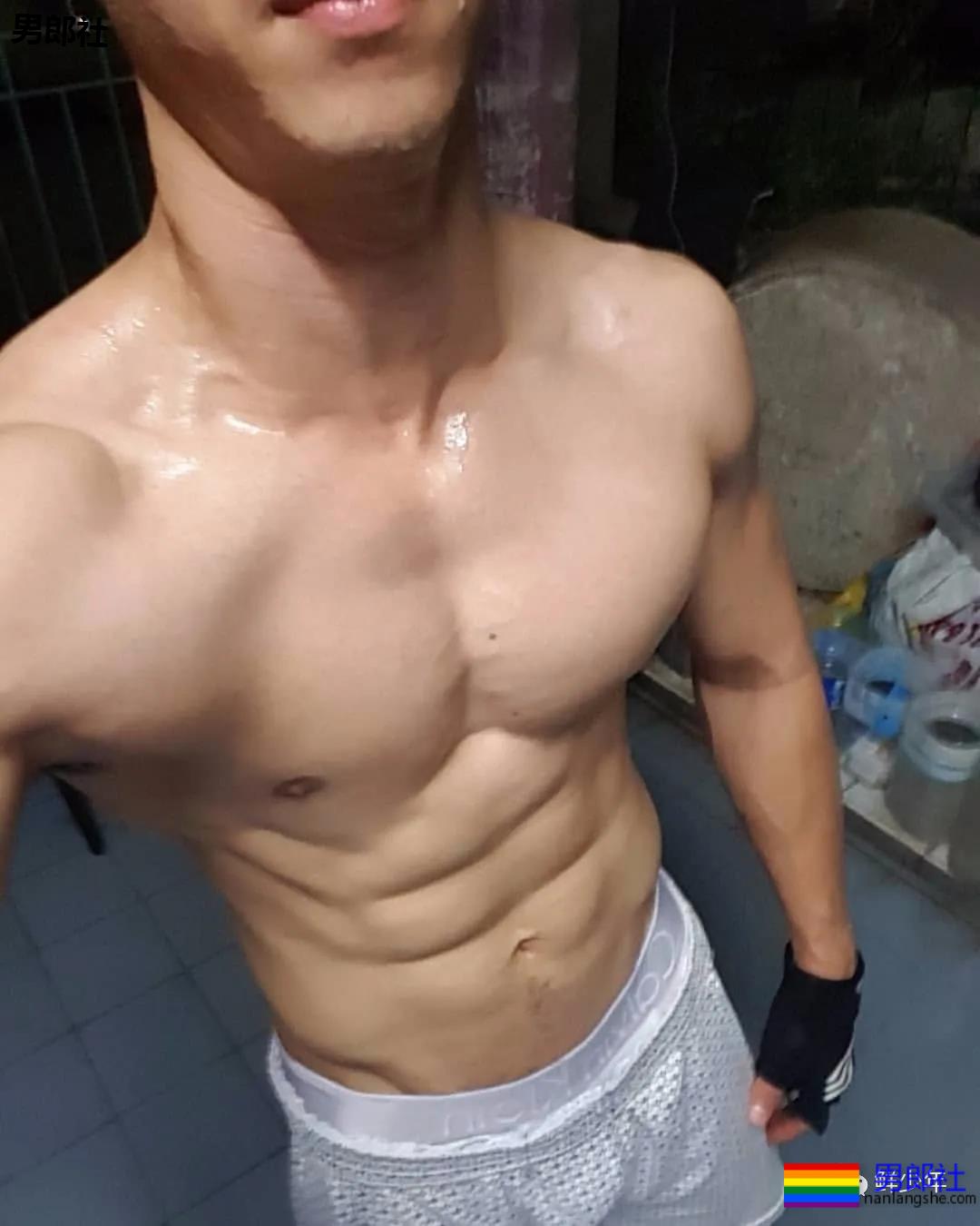 接连被电视台曝视频外泄，被嫌弃鼻子吋呎小还直播秀？ - 51虹马