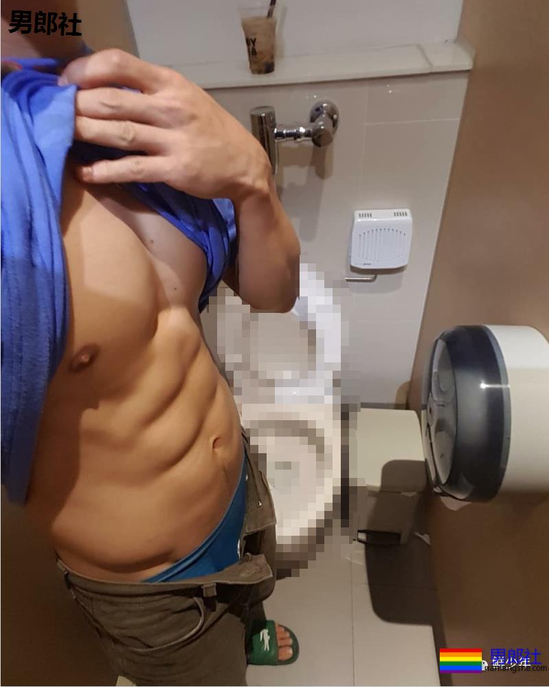 接连被电视台曝视频外泄，被嫌弃鼻子吋呎小还直播秀？ - 51虹马