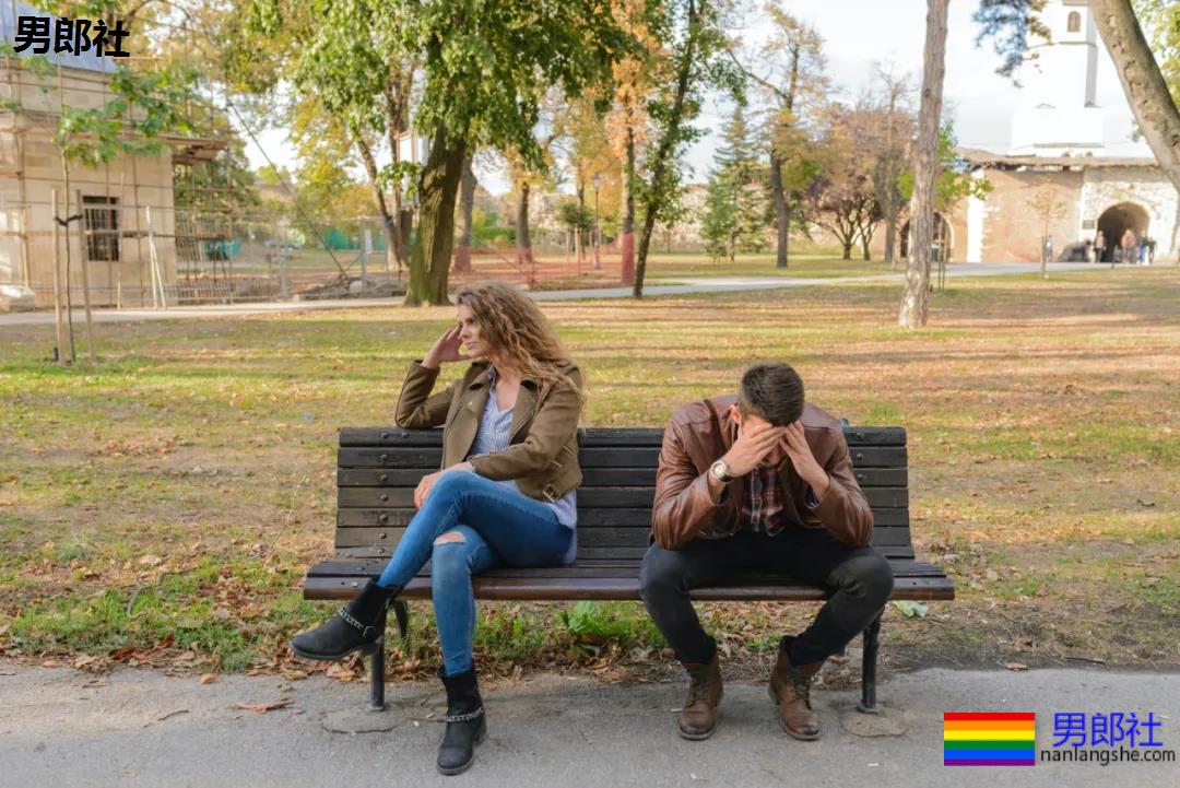 爱上直男室友，你想不到有多痛！ - 51虹马