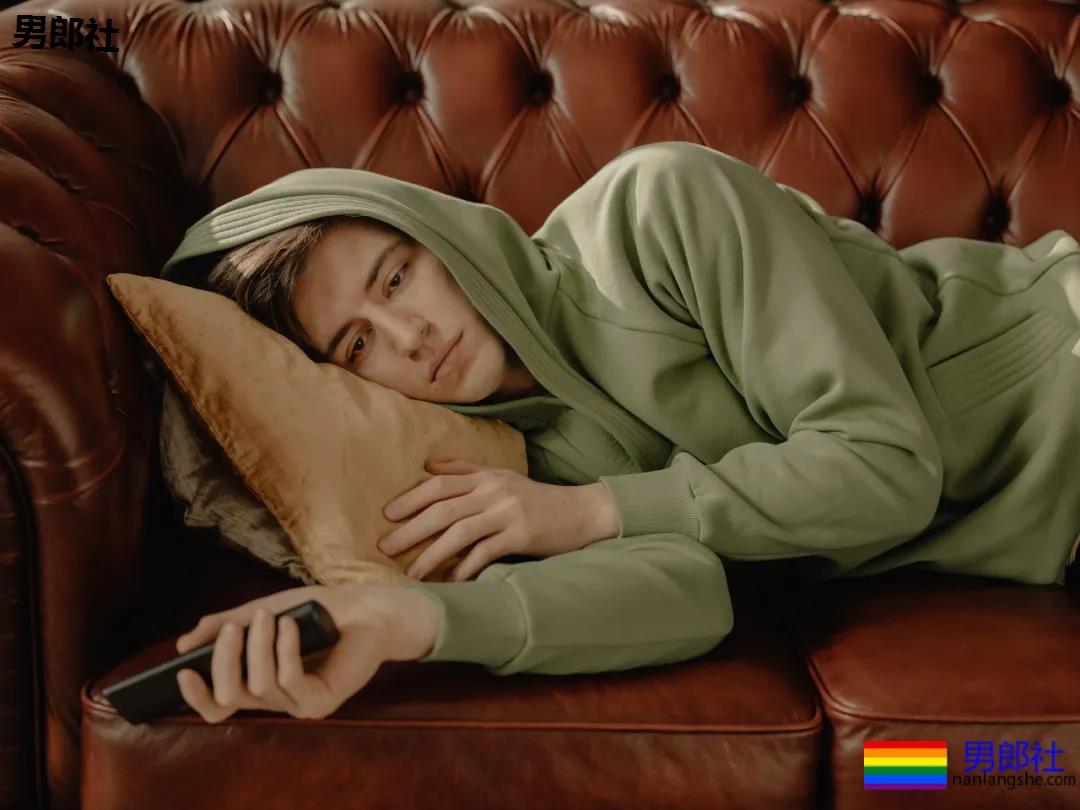 爱上直男室友，你想不到有多痛！ - 51虹马