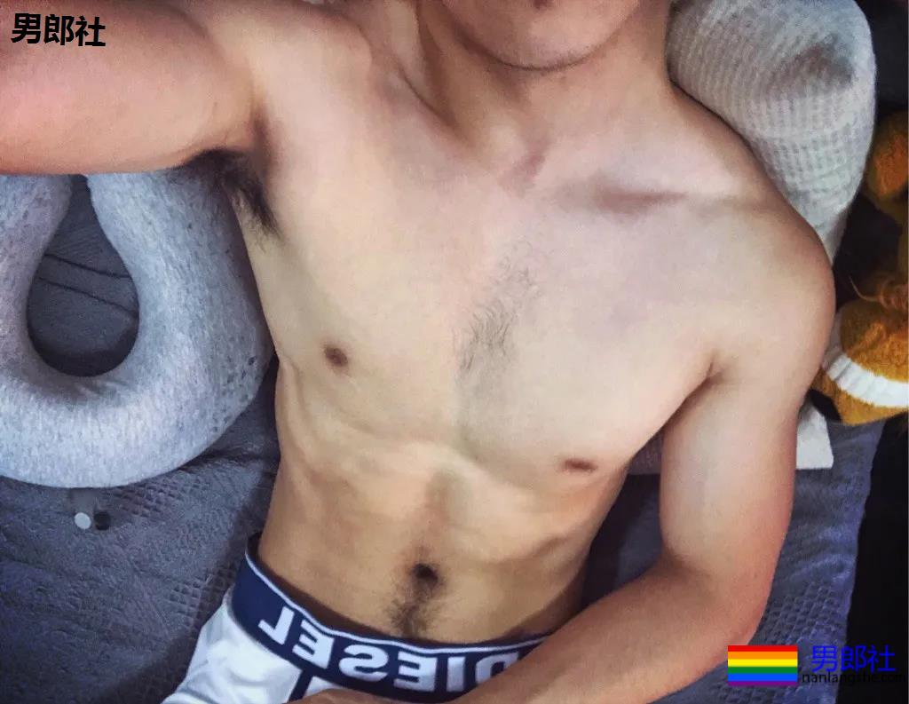 不撸帝撩到小奶狗奔现开房居然要和我sm还带上摄像机? - 51虹马 不撸帝撩到小奶狗奔现开房居然要和我sm还带上摄像机? - 51虹马