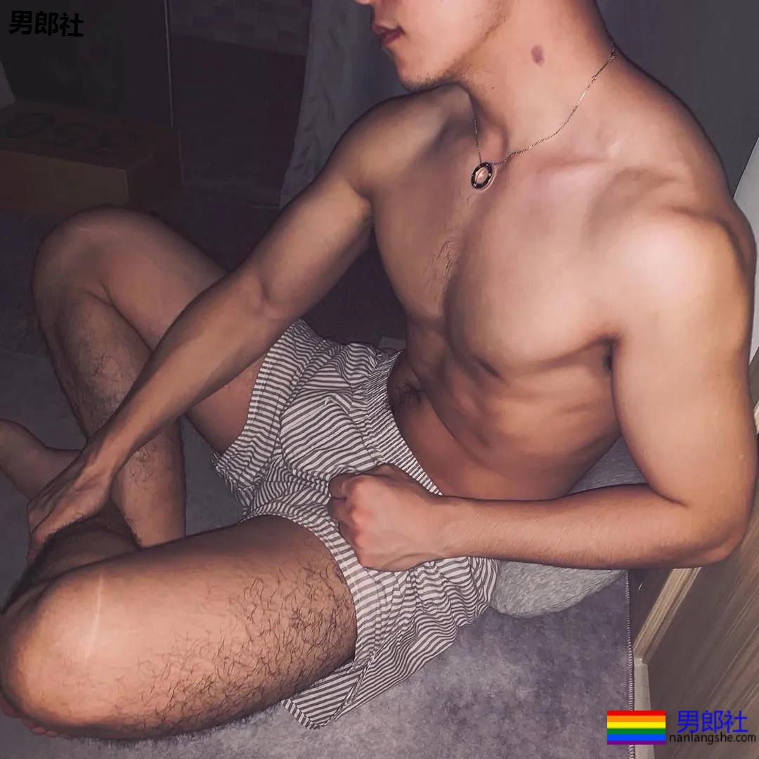 不撸帝撩到小奶狗奔现开房居然要和我sm还带上摄像机? - 51虹马 不撸帝撩到小奶狗奔现开房居然要和我sm还带上摄像机? - 51虹马