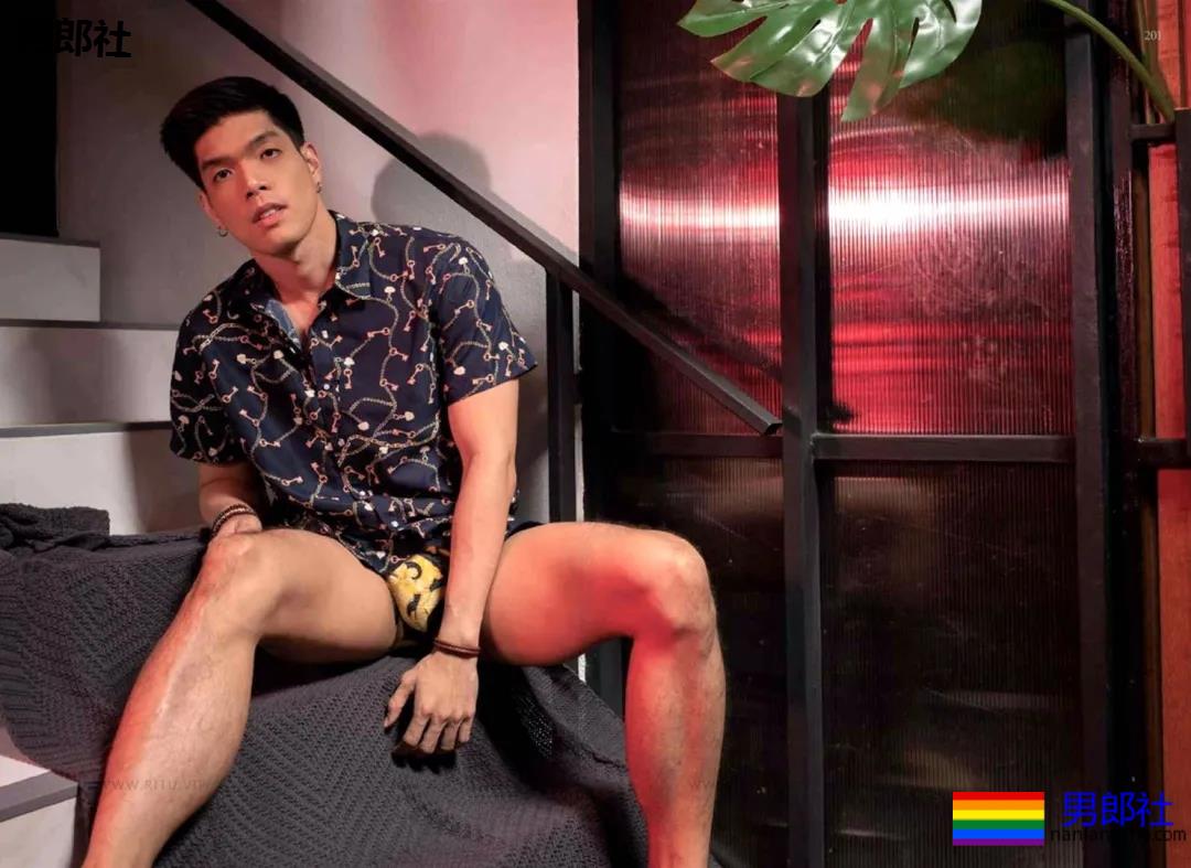 亚裔男模私下拍写真da,散发的荷尔蒙很有魅力,18cm小狼狗。 - 51虹马 亚裔男模私下拍写真da,散发的荷尔蒙很有魅力,18cm小狼狗。 - 51虹马