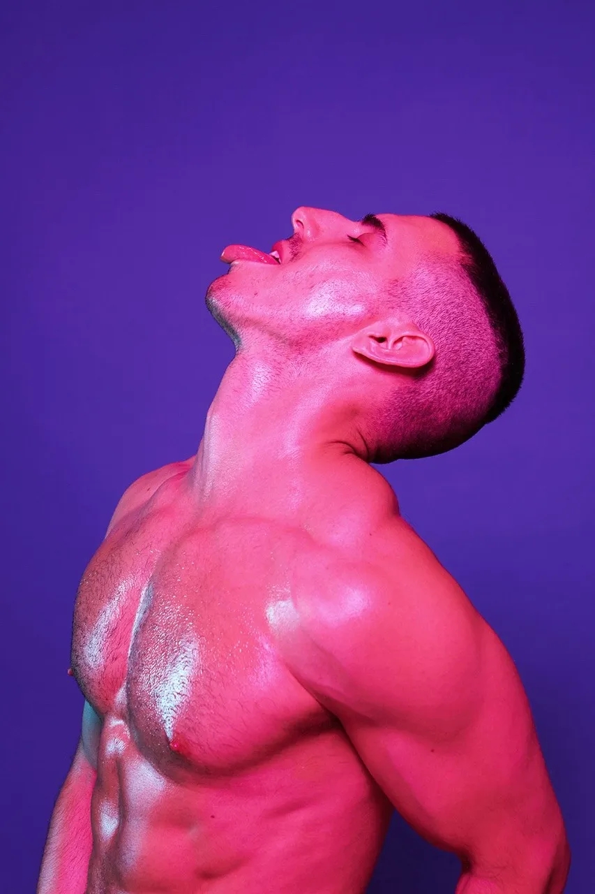 十大最GAY行为，你中了没有？ - 51虹马