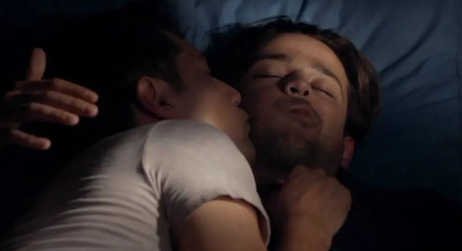 浴室与性感男妓の激情"游戏"，耻度之大令人咂舌! - 51虹马