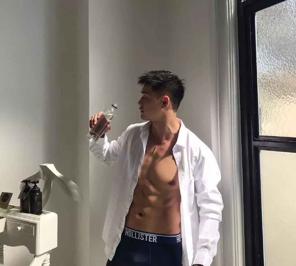 大Dior肌肉猛男！身材Man爆，哭喊着我要~ - 51虹马