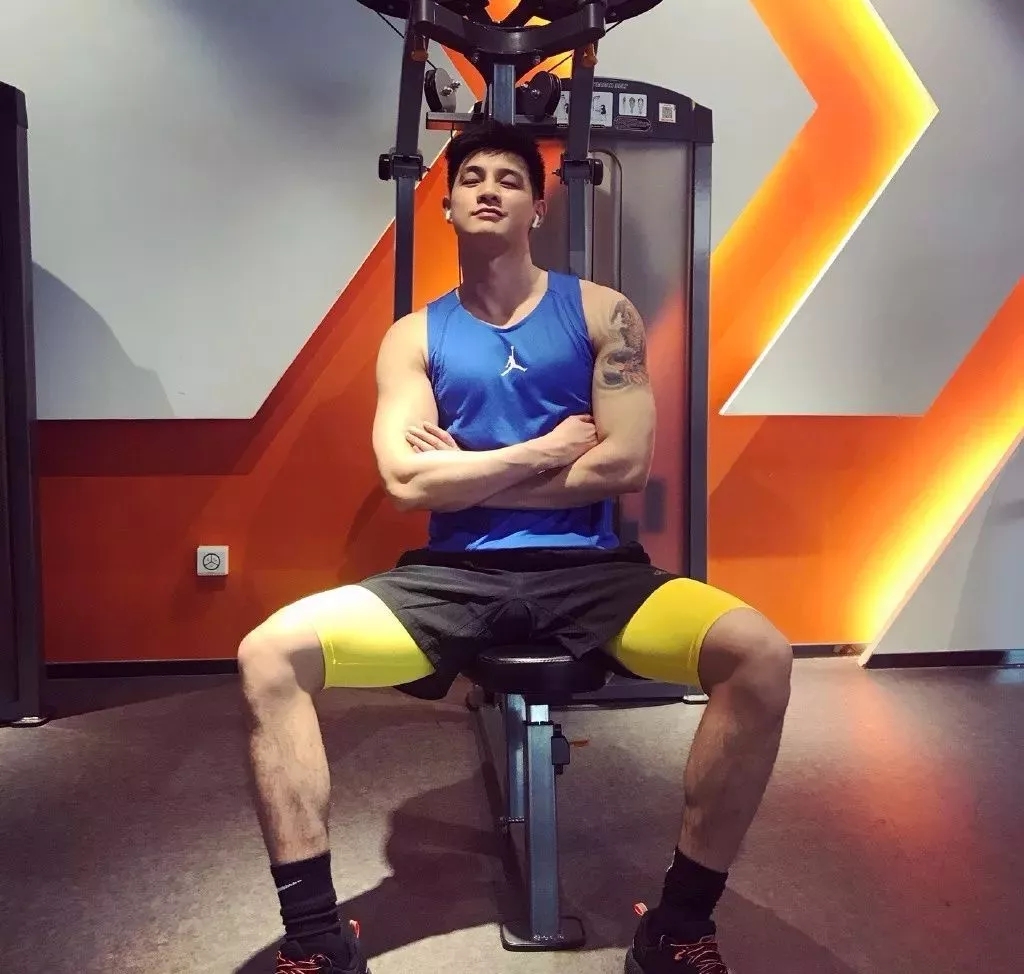 大Dior肌肉猛男！身材Man爆，哭喊着我要~ - 51虹马