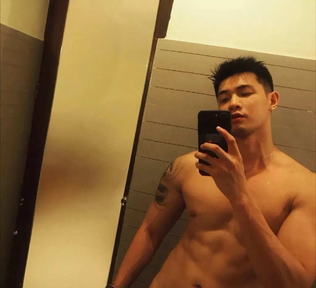 大Dior肌肉猛男！身材Man爆，哭喊着我要~ - 51虹马