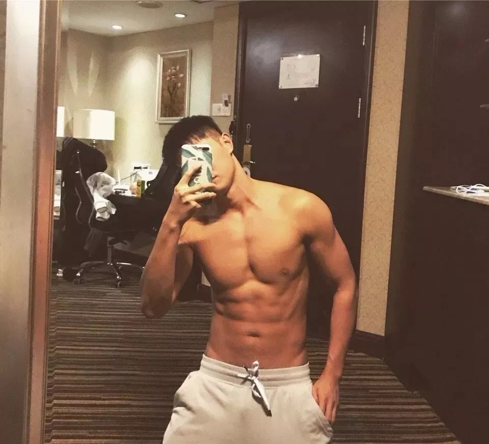 大Dior肌肉猛男！身材Man爆，哭喊着我要~ - 51虹马