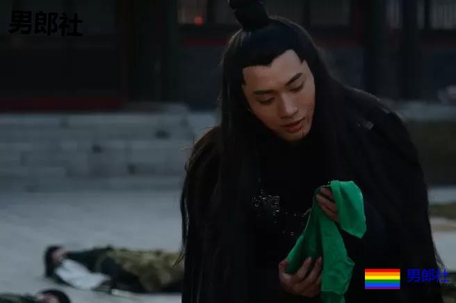 国产片尺度最大没有之一，帝王攻vs穿越受泳池PaPa，战况激烈！ - 51虹马