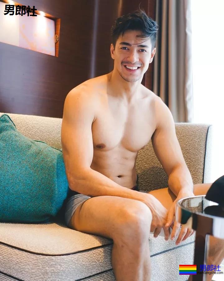 混血熟男被嘲太大,克制欲望6年的他终于翻身了! - 51虹马 混血熟男被嘲太大,克制欲望6年的他终于翻身了! - 51虹马