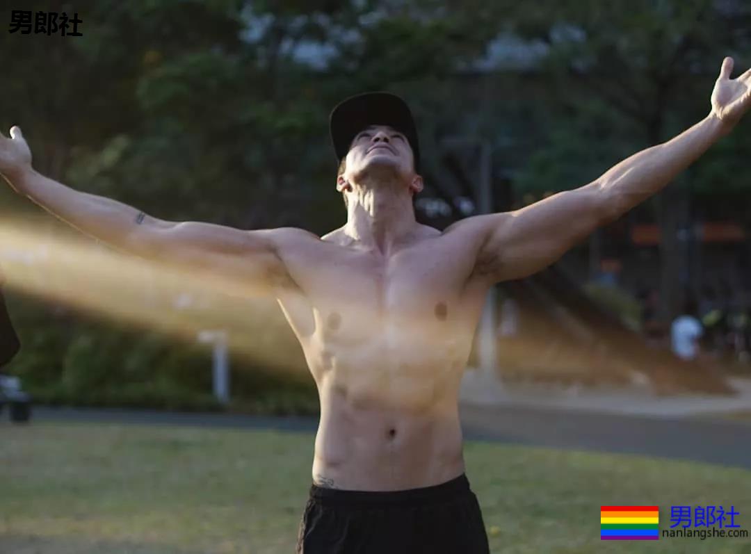 混血熟男被嘲太大,克制欲望6年的他终于翻身了! - 51虹马 混血熟男被嘲太大,克制欲望6年的他终于翻身了! - 51虹马