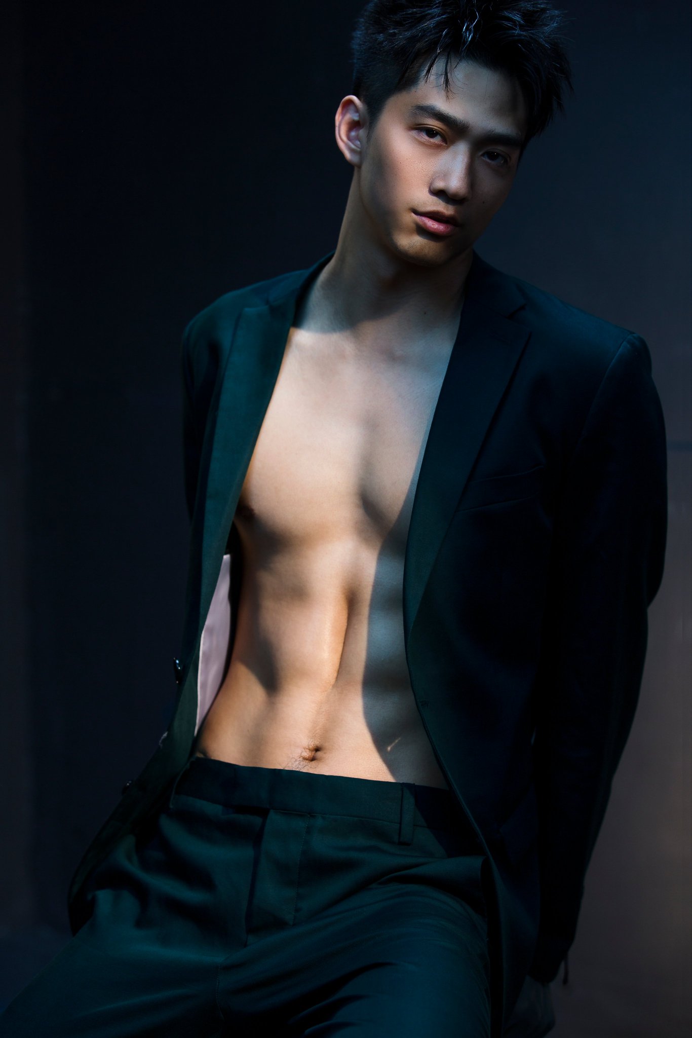 那些好看又A的正装男，也太好看了吧！ - 51虹马