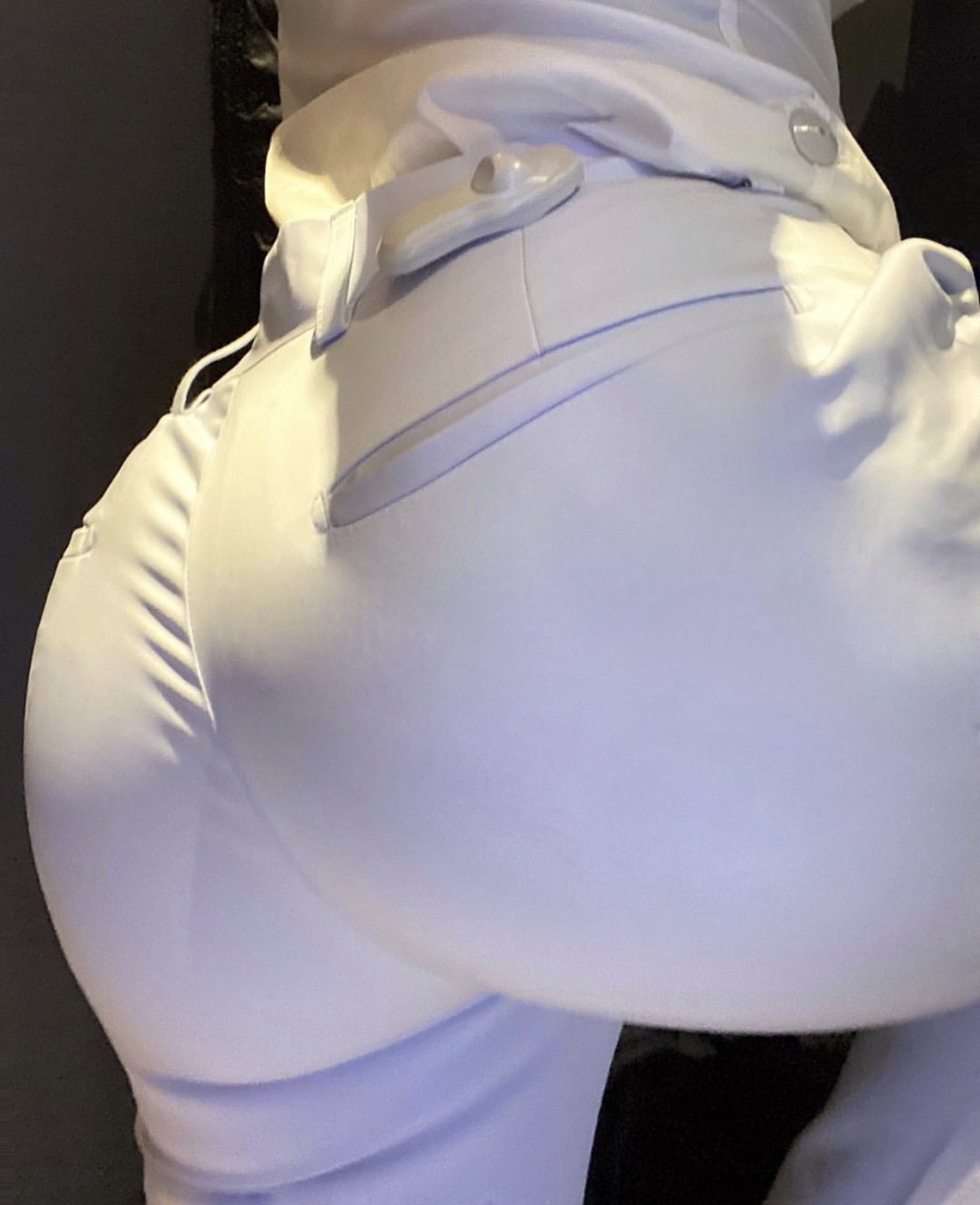 一个有蜜桃臀的男人 - 51虹马 一个有蜜桃臀的男人 - 51虹马