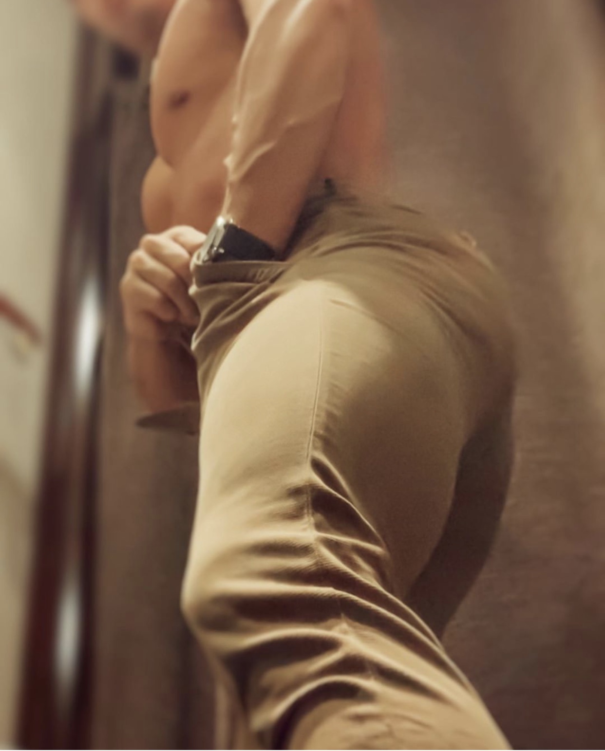 一个有蜜桃臀的男人 - 51虹马 一个有蜜桃臀的男人 - 51虹马