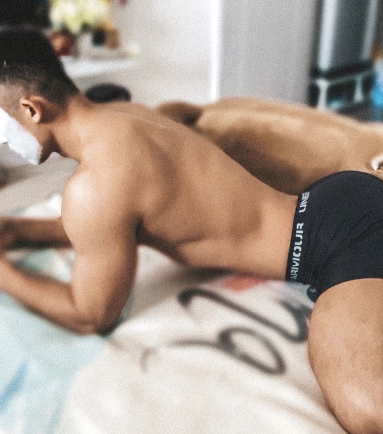 一个有蜜桃臀的男人 - 51虹马 一个有蜜桃臀的男人 - 51虹马