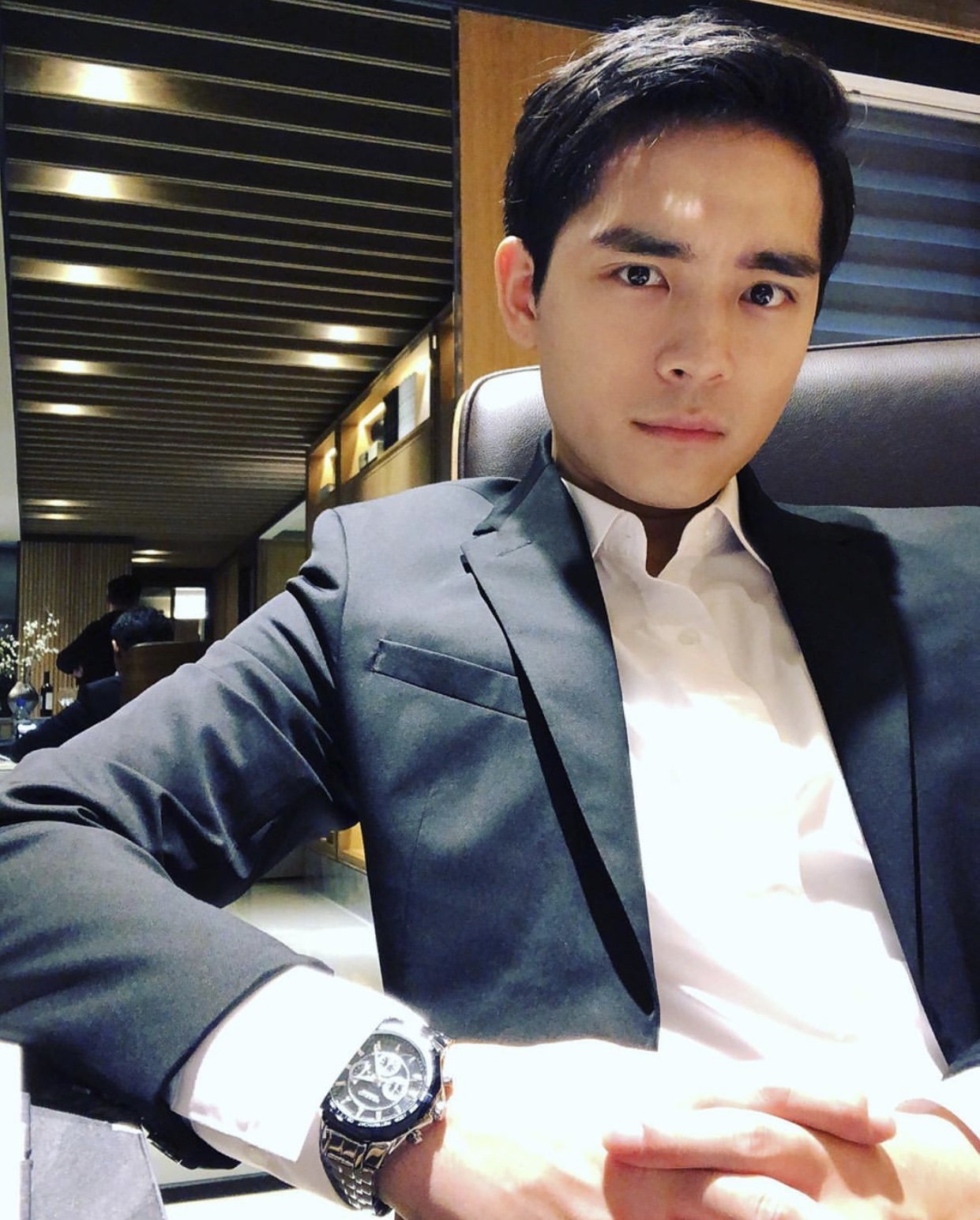那些好看又A的正装男，也太好看了吧！ - 51虹马