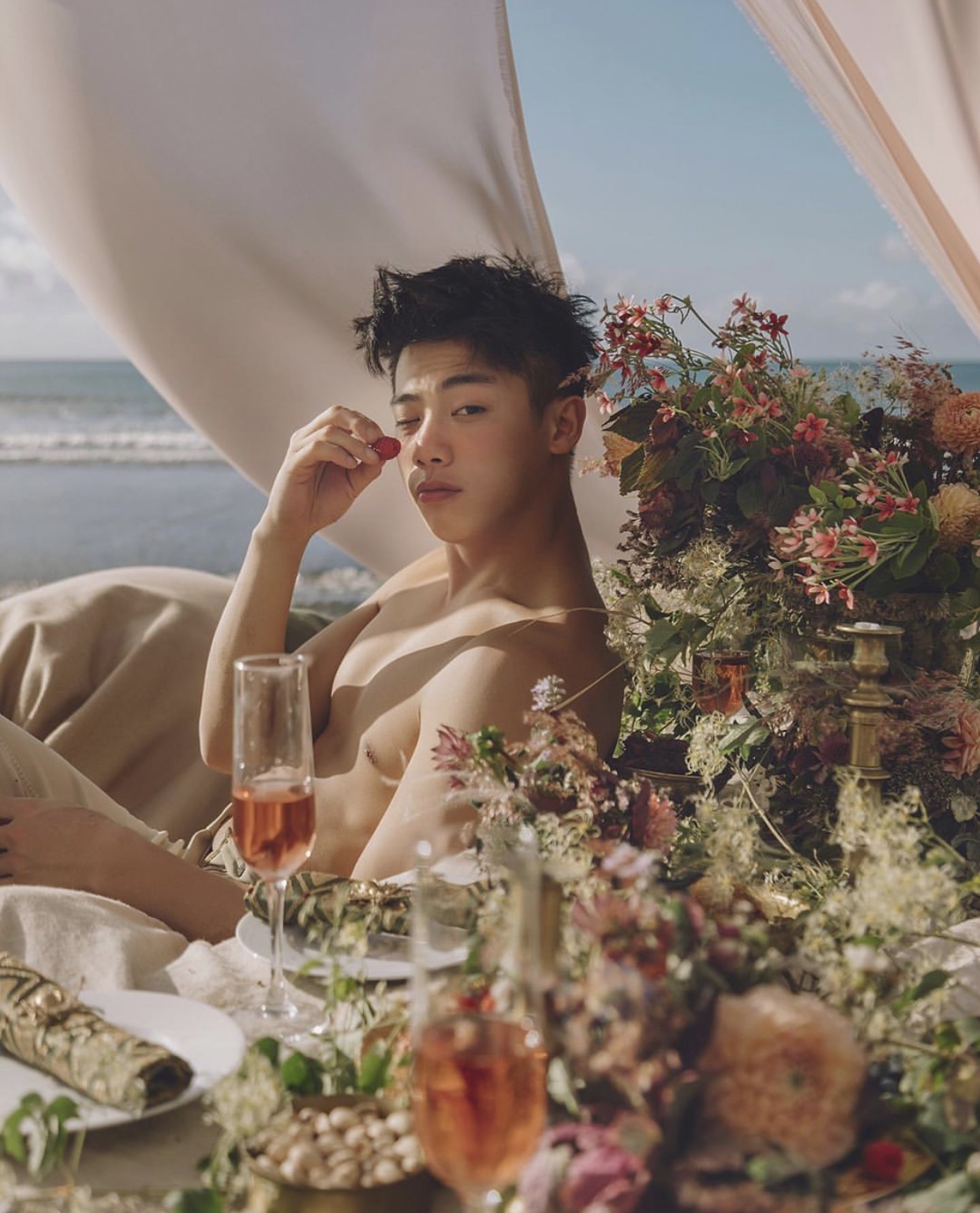 直男认为gay才有的10项行为 - 51虹马