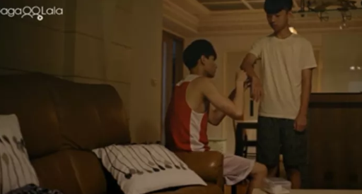 3部新收：懵懂弟弟暗恋肌肉帅哥哥，按摩院的故事。。。-51虹马