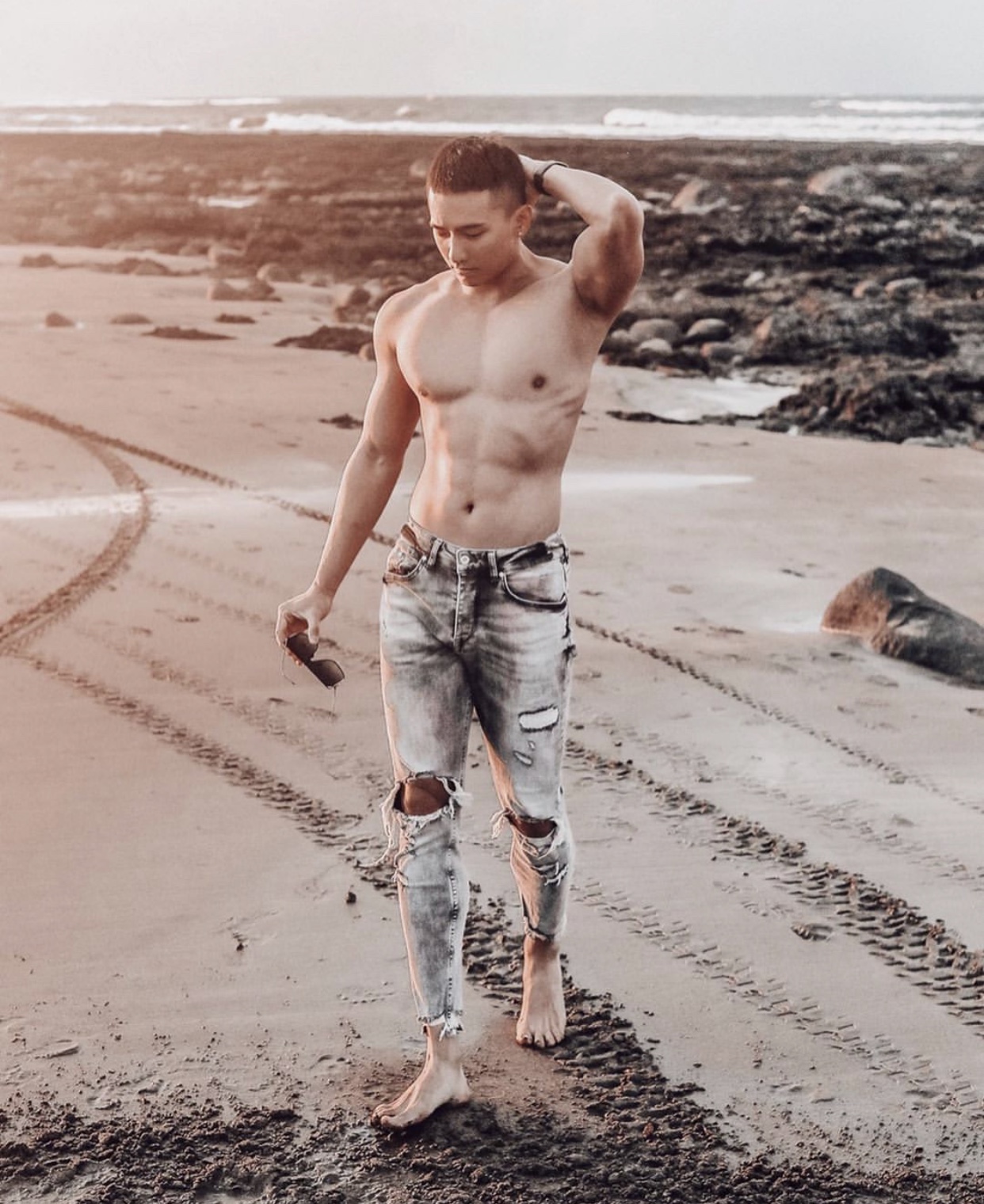 基友恋爱指南，先认真的人就输了？ - 51虹马