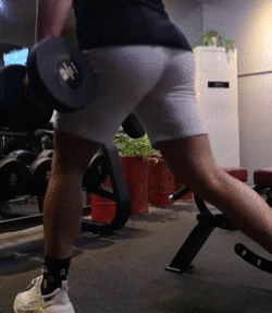 练屁股和不练的男生，臀型差别这么大？ - 51虹马