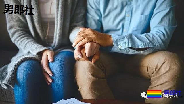 心痛！重庆二外17岁天才少年或因性别问题认同跳楼身亡 - 51虹马