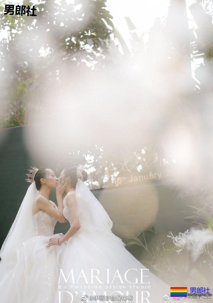 中国女舞蹈演员公开同性婚礼照，引发热议 - 51虹马