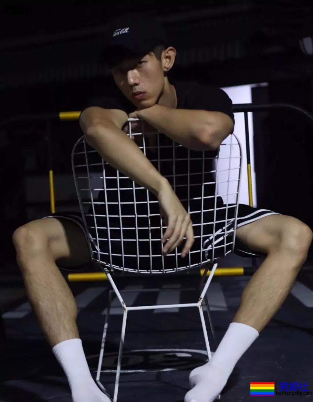 单眼皮篮球体育生,超可的校草男神 - 51虹马 单眼皮篮球体育生,超可的校草男神 - 51虹马