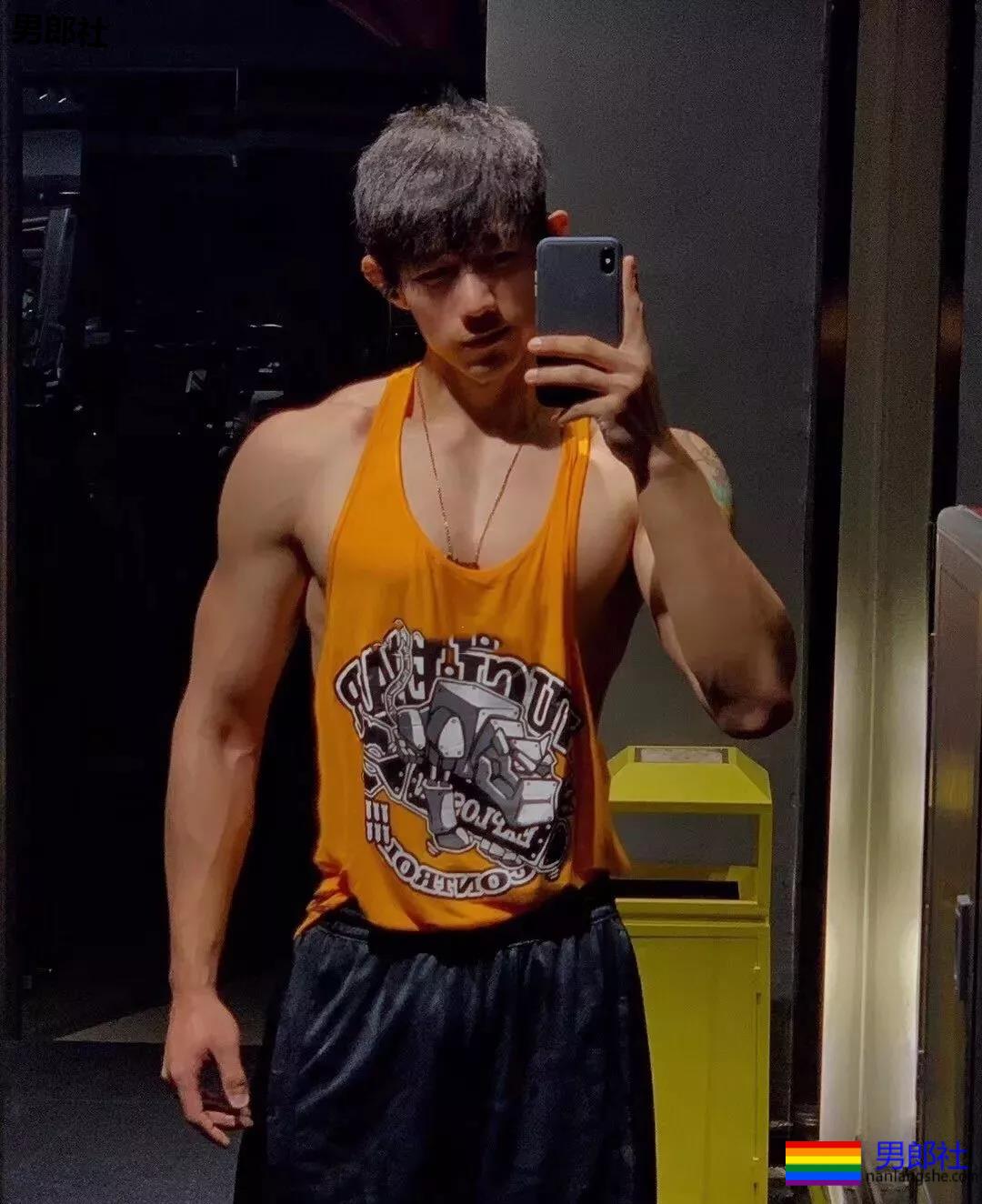 单眼皮篮球体育生,超可的校草男神 - 51虹马 单眼皮篮球体育生,超可的校草男神 - 51虹马