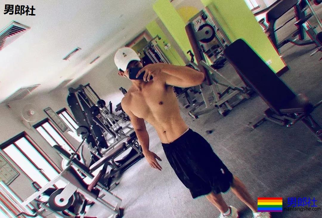 单眼皮篮球体育生,超可的校草男神 - 51虹马 单眼皮篮球体育生,超可的校草男神 - 51虹马