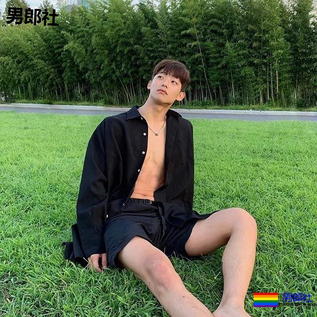 抖音国际版主播网络红人，扒拉一下他的私照 - 51虹马