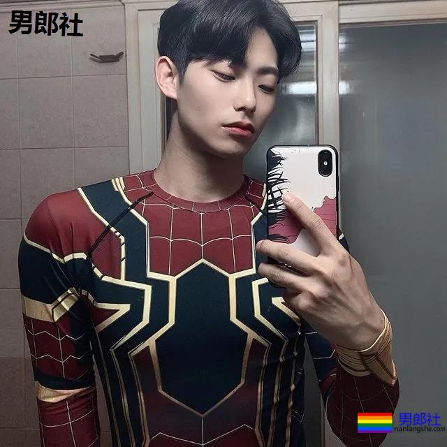 抖音国际版主播网络红人，扒拉一下他的私照 - 51虹马